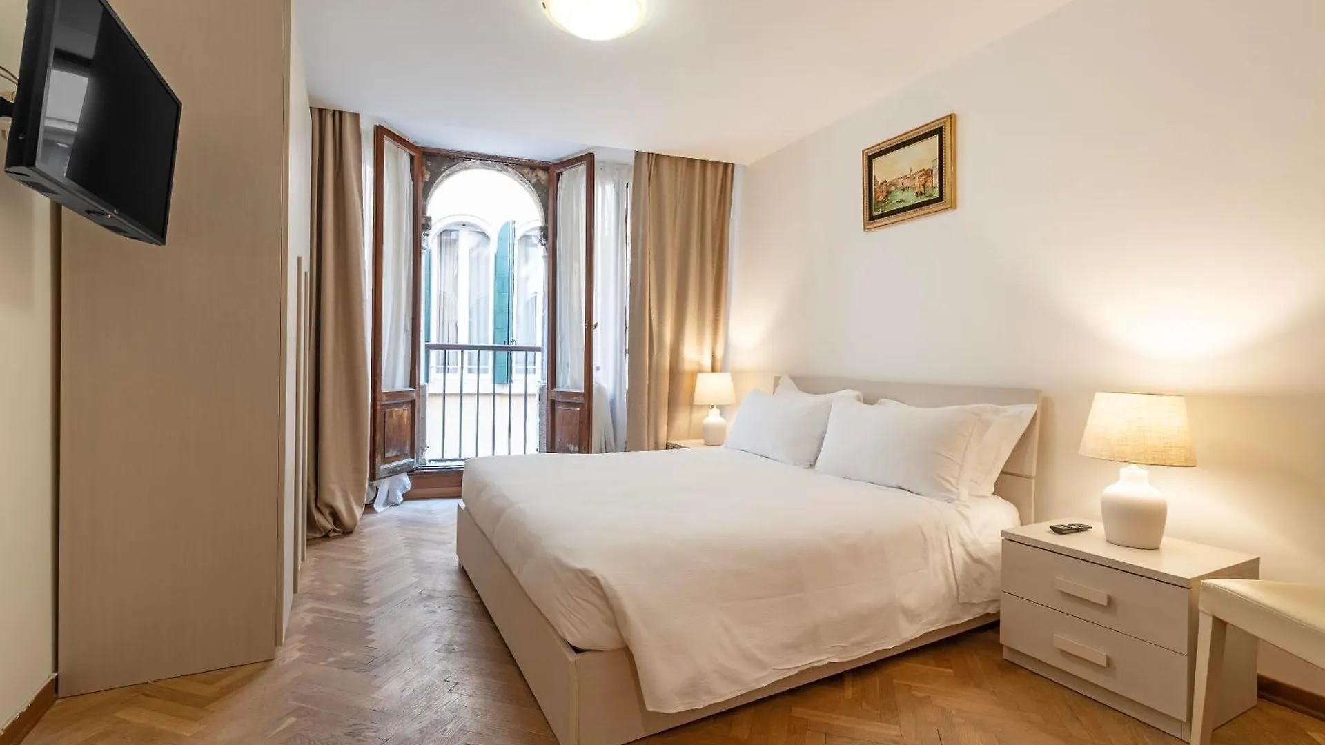 Torre Dell'Orologio Apartment By Bricola Apartments Venedig Italien