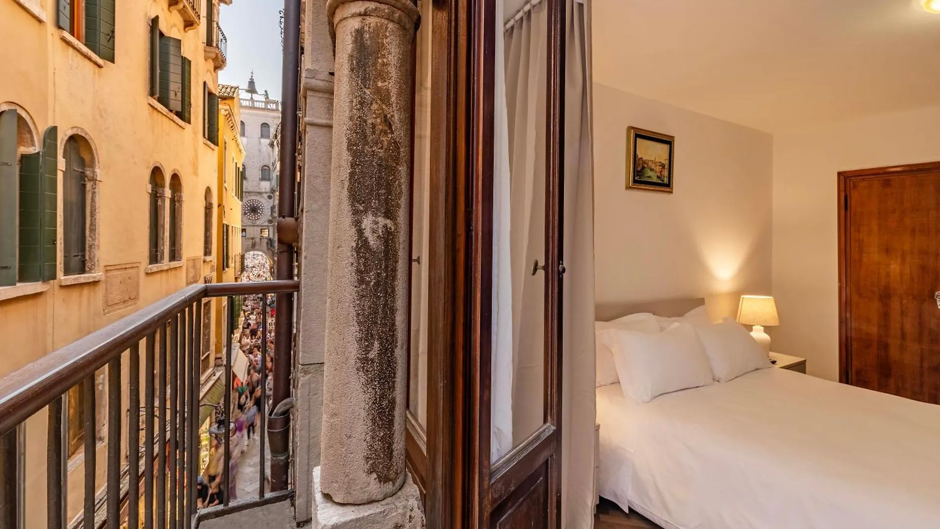 Torre Dell'Orologio Apartment By Bricola Apartments Venedig